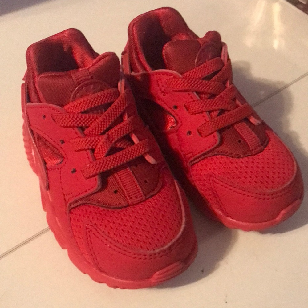 Nike Huarache red baby sneakers